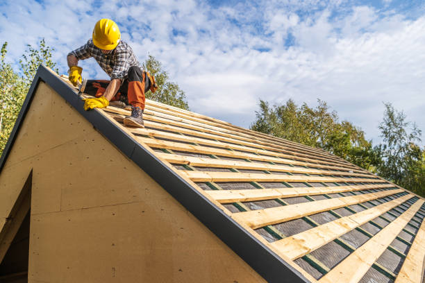Best Emergency Roof Repair  in Waupaca, WI